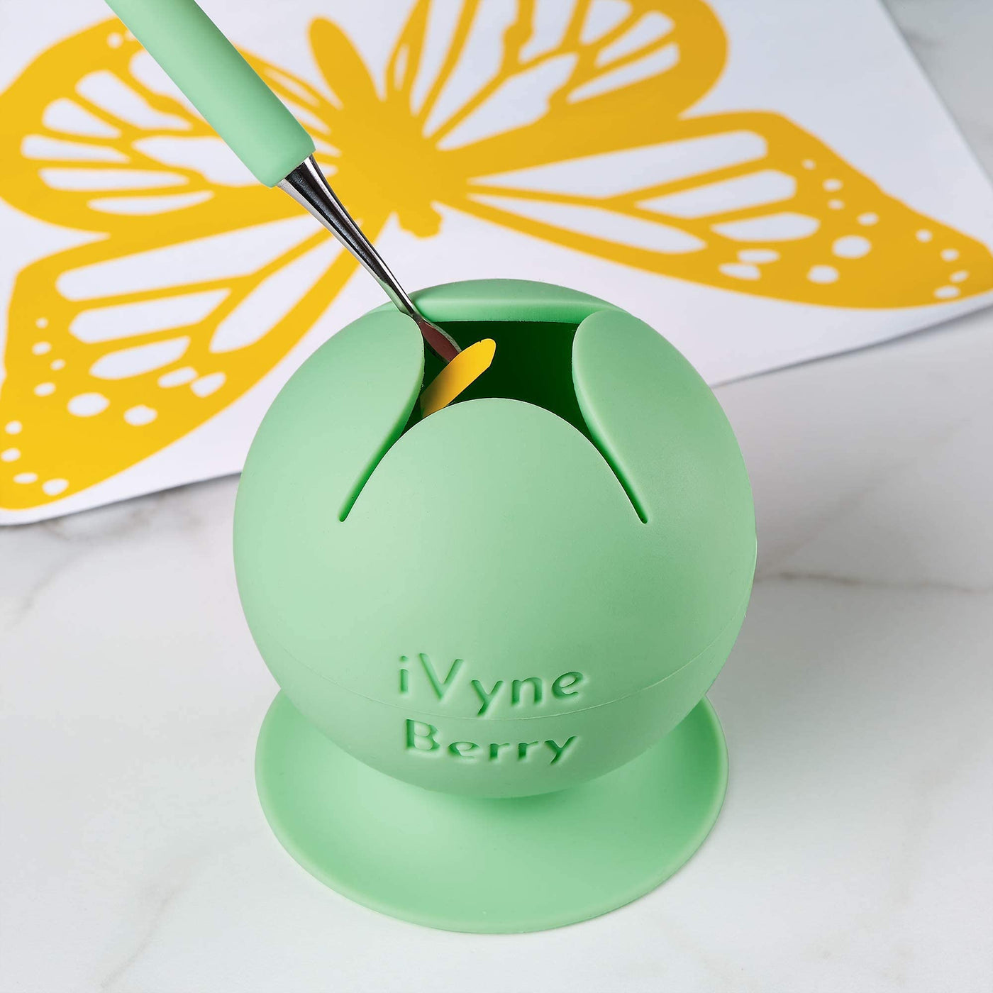 iVyne Berry Suctioned Vinyl Weeding Scrap Collector & Holder for